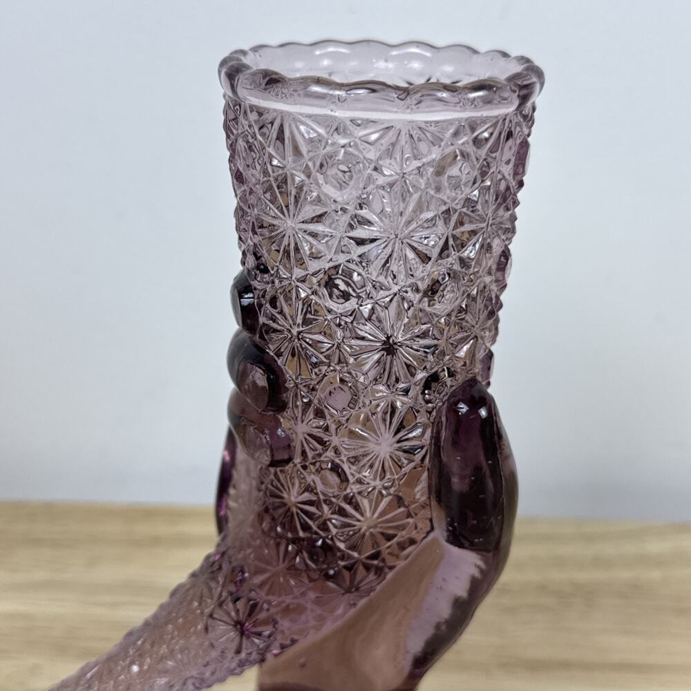 VINTAGE Fenton Art Glass Lavender Hand Holding Cornucopia Vase Daisy & Button 6” - Picture 8 of 9